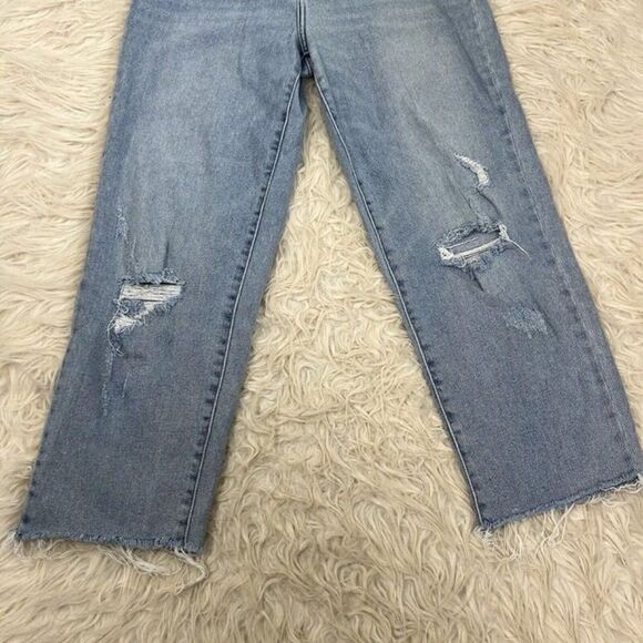 Calvin Klein High Rise Vintage Straight Women’s Distressed Light Wash Denim Jean - Picture 8 of 10